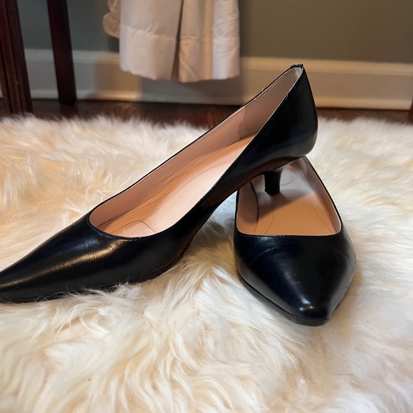 Calvin Klein black kitten heel Size 7M - Picture 1 of 4